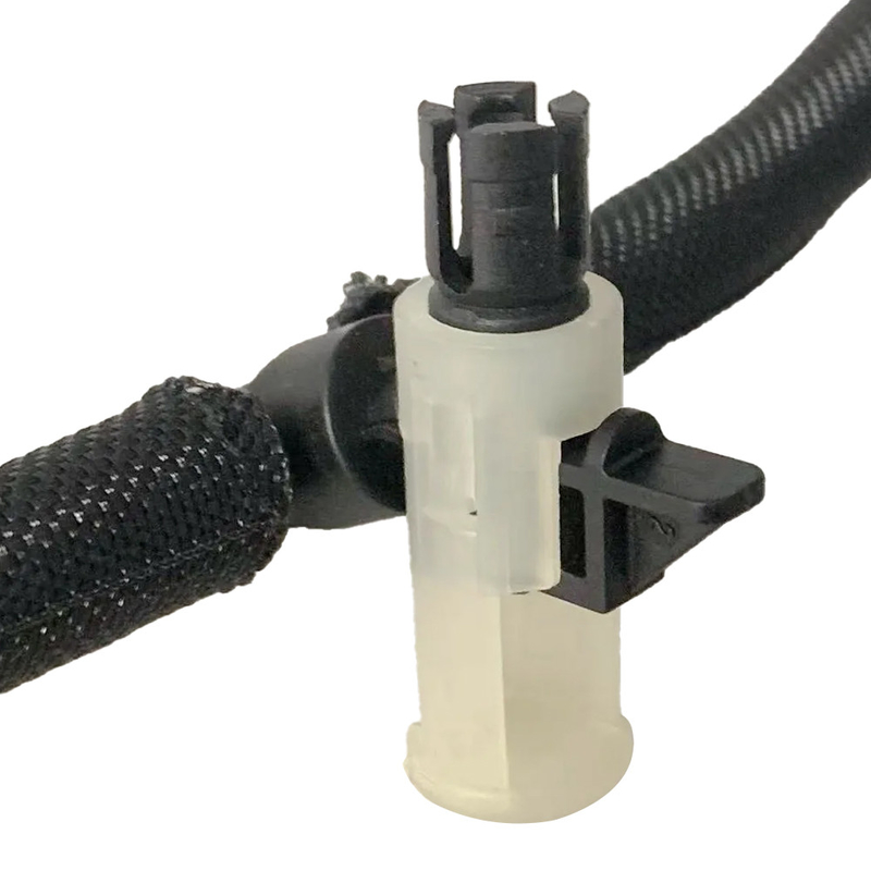 Máy phun xăng rò rỉ khỏi ống LR032107 cho Land Rover Discovery LR3 LR4 Evoque