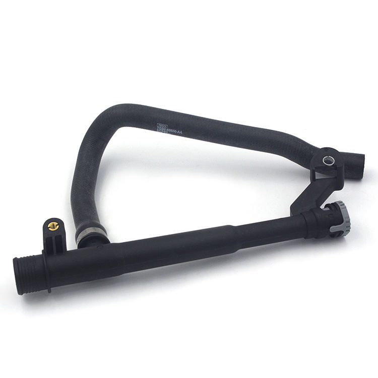 Ống nước làm mát dầu đầu ra động cơ Womala OE 30774514 cho Phụ tùng ô tô Auto Parts